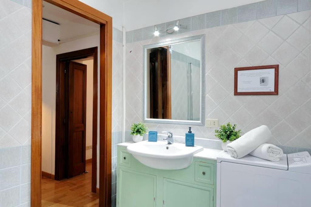 Vatican Spacious Modi Apartment Rome Luaran gambar